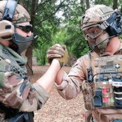 jugadores de airsoft
