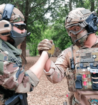 jugadores de airsoft